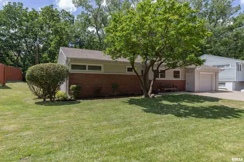 1173 34th St, Moline, IL 61265 photo 3