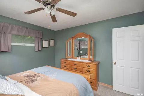 1173 34th St, Moline, IL 61265 photo 15
