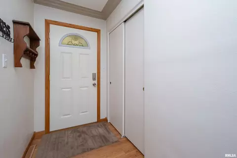 1173 34th St, Moline, IL 61265 photo 6