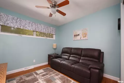 1173 34th St, Moline, IL 61265 photo 16