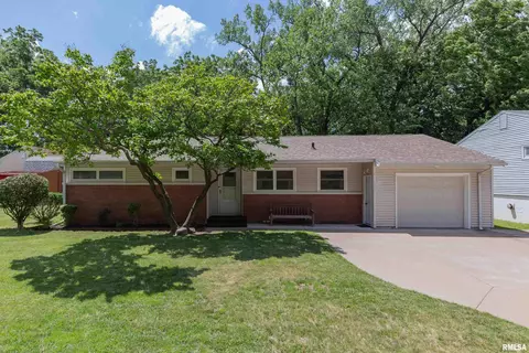 1173 34th St, Moline, IL 61265