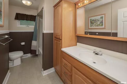 1173 34th St, Moline, IL 61265 photo 24