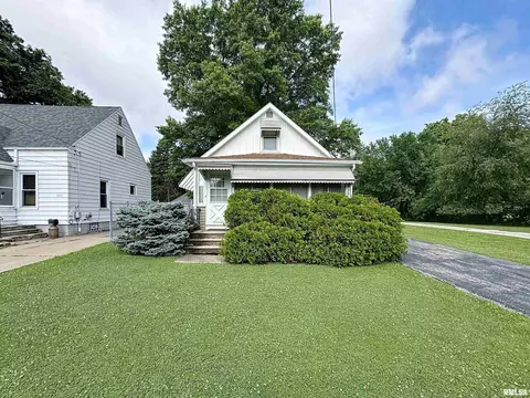 1717 31st Street A, Moline, IL 61265