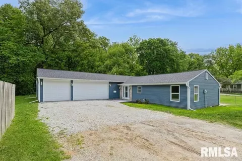 1231 Devils Glen Rd, Bettendorf, IA 52722