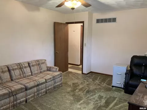 200 S Main St, Annawan, IL 61234 photo 14