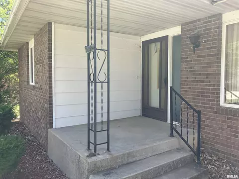 200 S Main St, Annawan, IL 61234 photo 3
