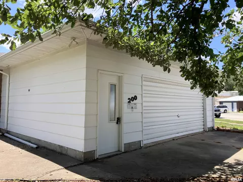200 S Main St, Annawan, IL 61234 photo 4
