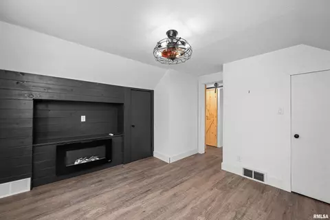 4302 21st Ave, Moline, IL 61265 photo 22