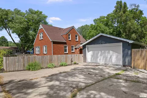 4302 21st Ave, Moline, IL 61265 photo 2