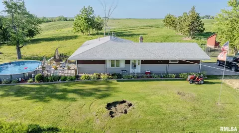 1547 410th Ave, Bryant, IA 52727