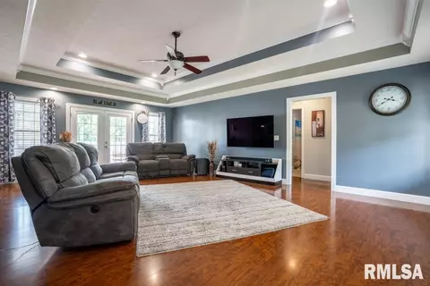 400 Eric Dr, Herrin, IL 62948 photo 7