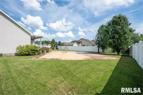 400 Eric Dr, Herrin, IL 62948 photo 32