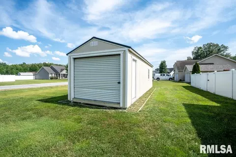 400 Eric Dr, Herrin, IL 62948 photo 33