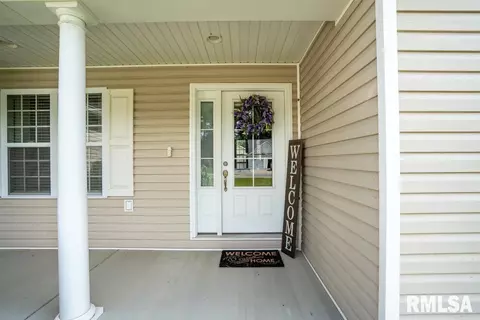 400 Eric Dr, Herrin, IL 62948 photo 4