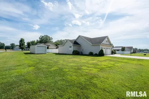 400 Eric Dr, Herrin, IL 62948 photo 35