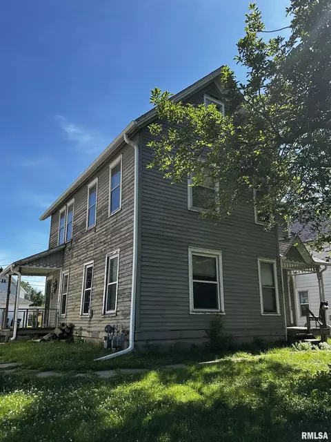 1812 11th Ave, Moline, IL 61265 photo 2