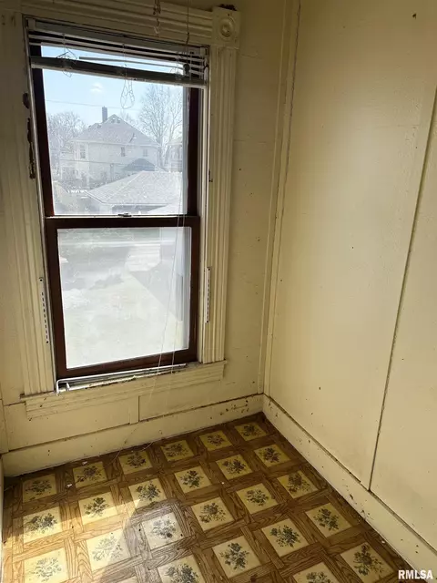1812 11th Ave, Moline, IL 61265 photo 15
