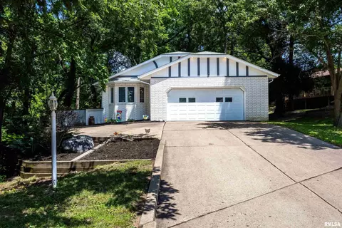 885 47th Ave, East Moline, IL 61244