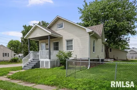 3132 Orchard Ave, Davenport, IA 52802