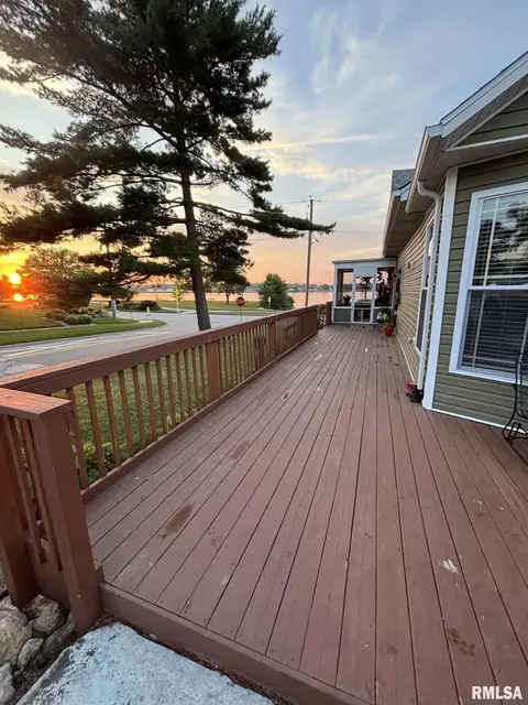 4100 River Dr, Moline, IL 61265 photo 32