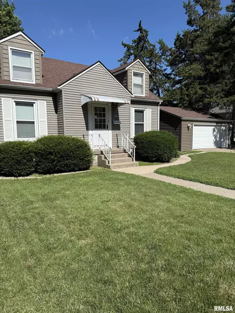3416 Sturdevant St, Davenport, IA 52806