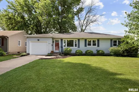 4040 27th Ave, Rock Island, IL 61201