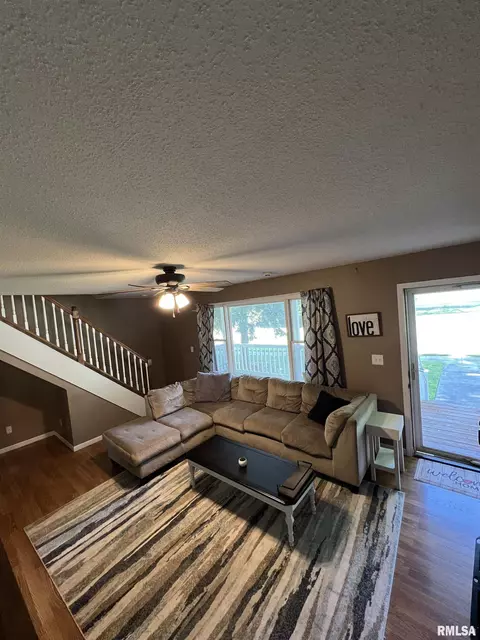 1813 16th Ave, Viola, IL 61486 photo 5