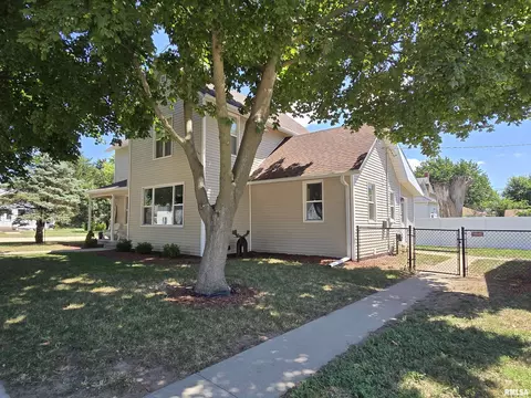 800 13th Ave, Fulton, IL 61252 photo 2
