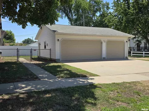800 13th Ave, Fulton, IL 61252 photo 3