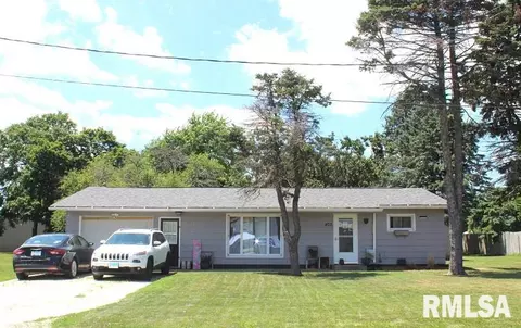 403 N 2nd St, Neponset, IL 61345
