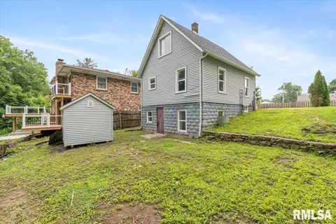 619 51st St, Moline, IL 61265 photo 2