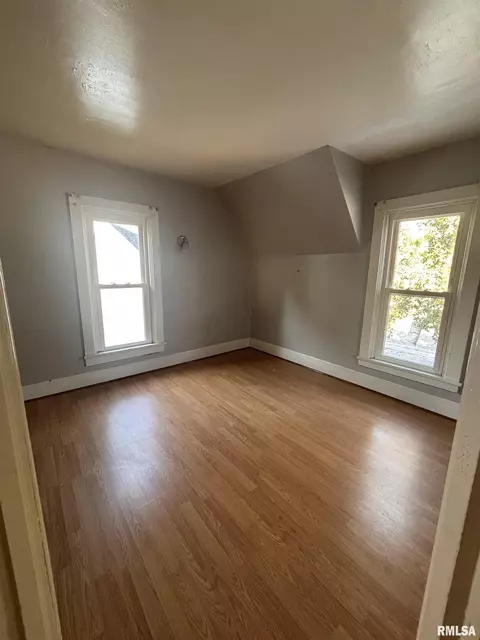 324 S Cottage St, Kewanee, IL 61443 photo 37