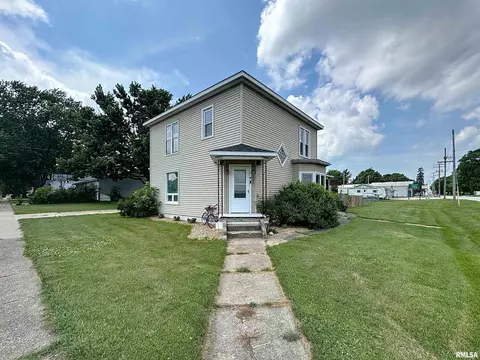 101 W F St, Alpha, IL 61413 photo 2