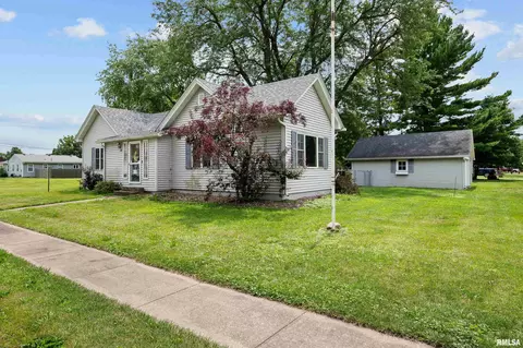 1402 18th Ave, Viola, IL 61486 photo 2