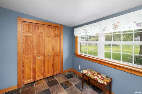 1402 18th Ave, Viola, IL 61486 photo 16