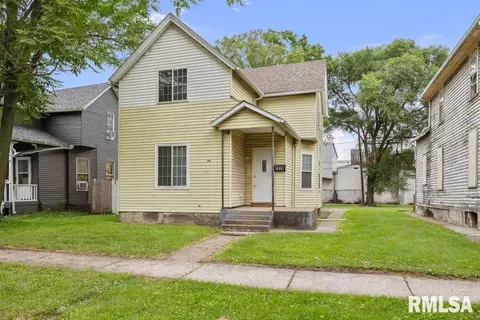 1826 W 1st St, Davenport, IA 52802
