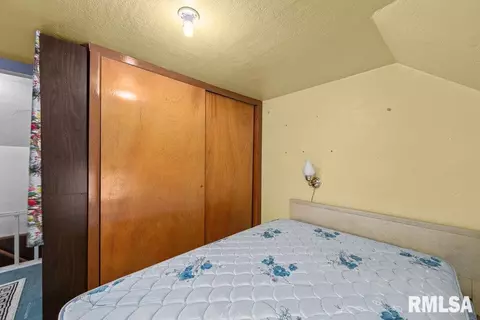 202 Washington Ave, Osco, IL 61274 photo 19