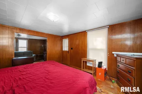 202 Washington Ave, Osco, IL 61274 photo 9