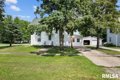 202 Washington Ave, Osco, IL 61274 photo 2
