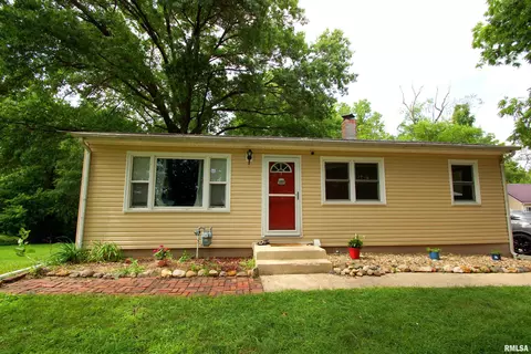 3422 Hobson Ave, Davenport, IA 52802