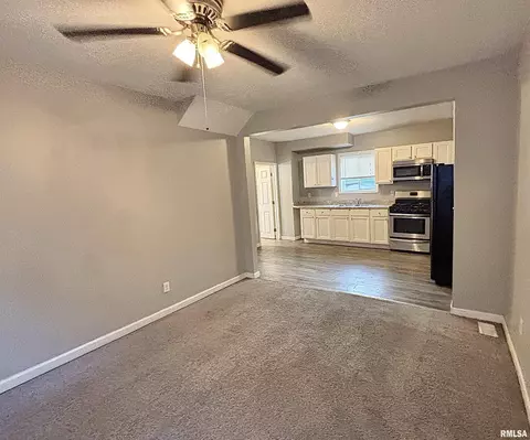616 1st Ave, Silvis, IL 61282 photo 8