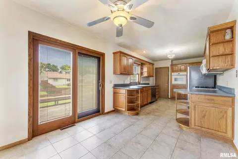 4727 27th Ave, Moline, IL 61265 photo 11