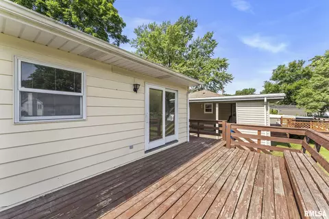 4727 27th Ave, Moline, IL 61265 photo 4