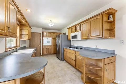4727 27th Ave, Moline, IL 61265 photo 13