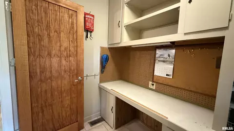 4355 Raleigh Rd, Eldorado, IL 62930 photo 12