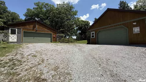 4355 Raleigh Rd, Eldorado, IL 62930 photo 2