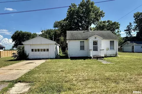304 E Ames St, Yates City, IL 61572