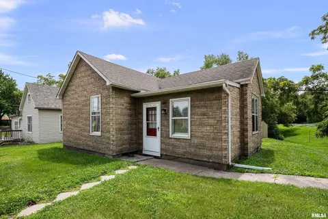 404 5th St, Sherrard, IL 61281 photo 2