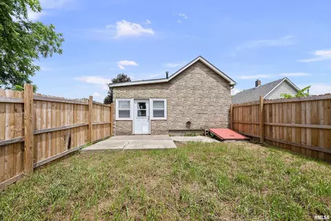404 5th St, Sherrard, IL 61281 photo 4