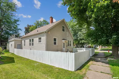 340 23rd Ave, Moline, IL 61265 photo 17